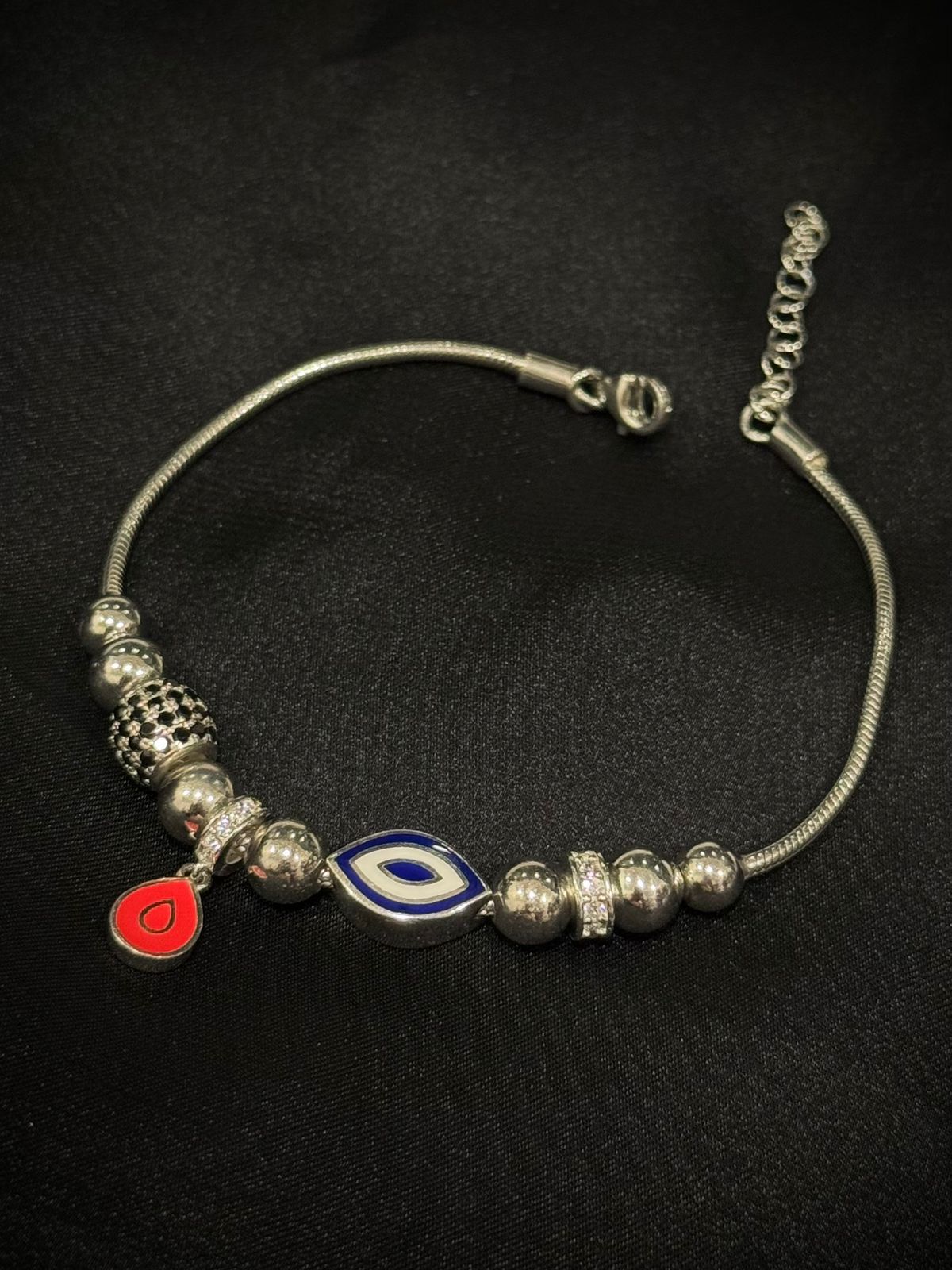 PULSO CHARMS SLEEVE OJO TURCO BOLA DE FUEGO