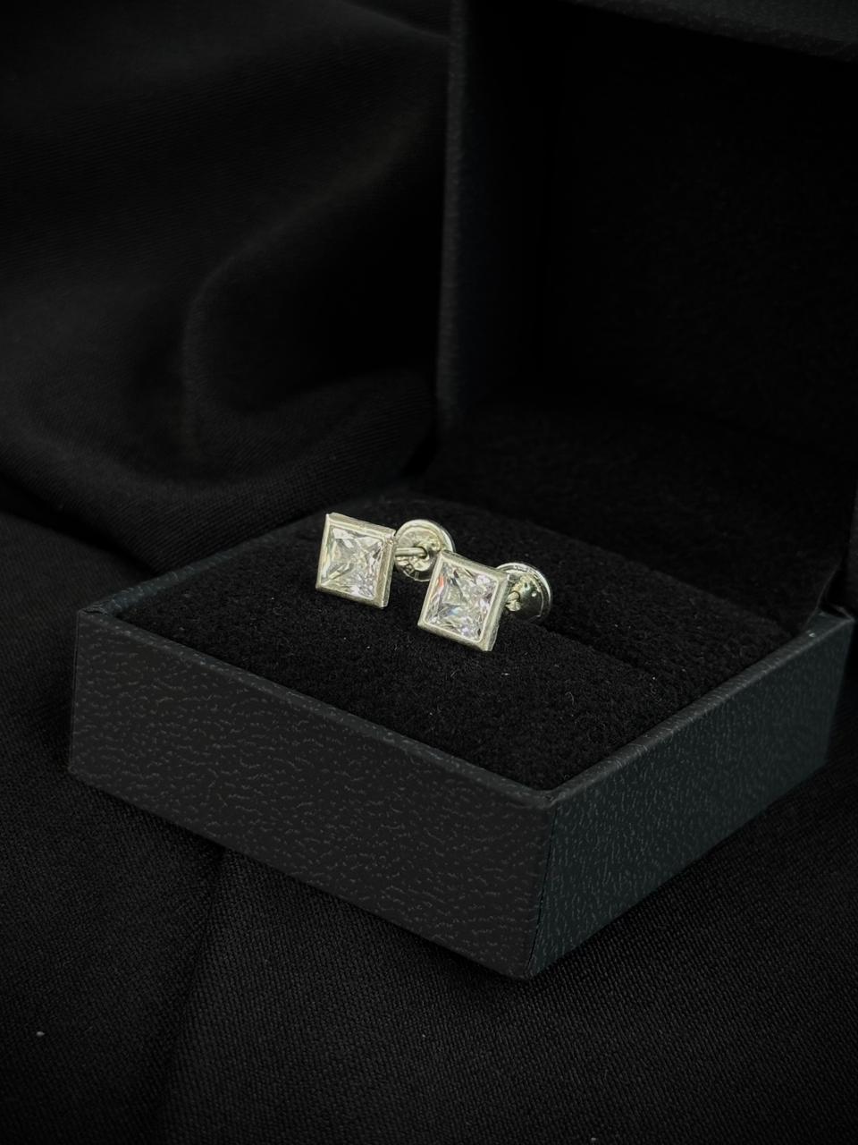 TOPOS CUADRADO CIRCON BLANCO 1.3gr / PLATA (Joya)