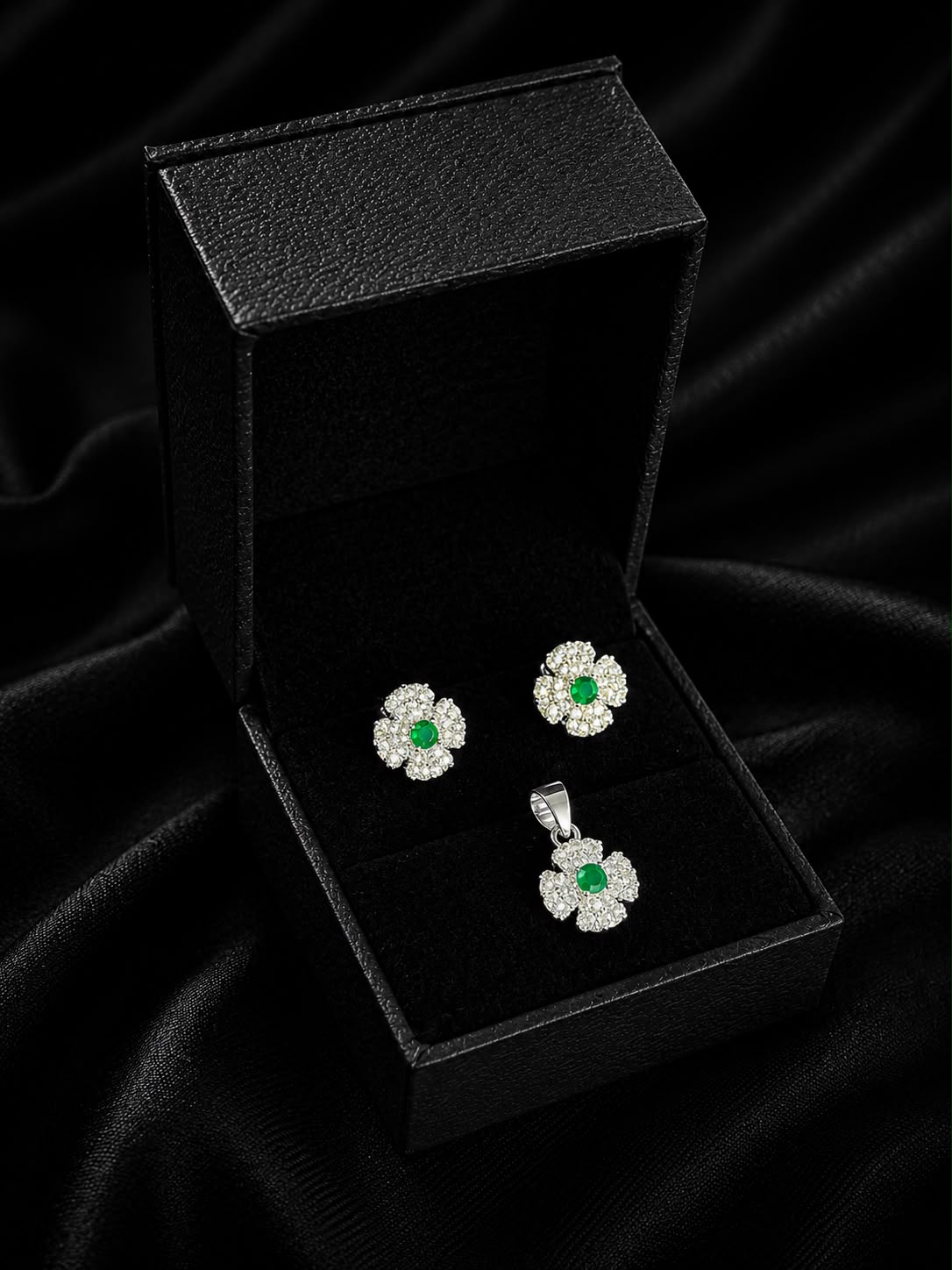 SET PRISMA ESMERALDA 2.18gr / PLATA (Joya)