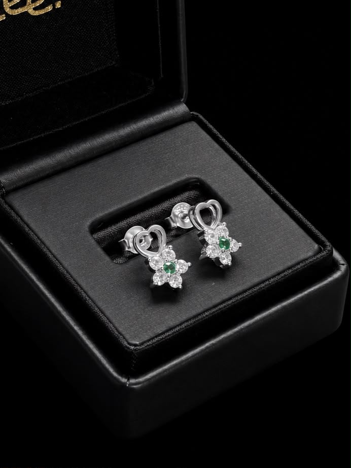 TOPOS ARMONIA ESMERALDA 2.19gr / 1.24cm / PLATA (Joya)