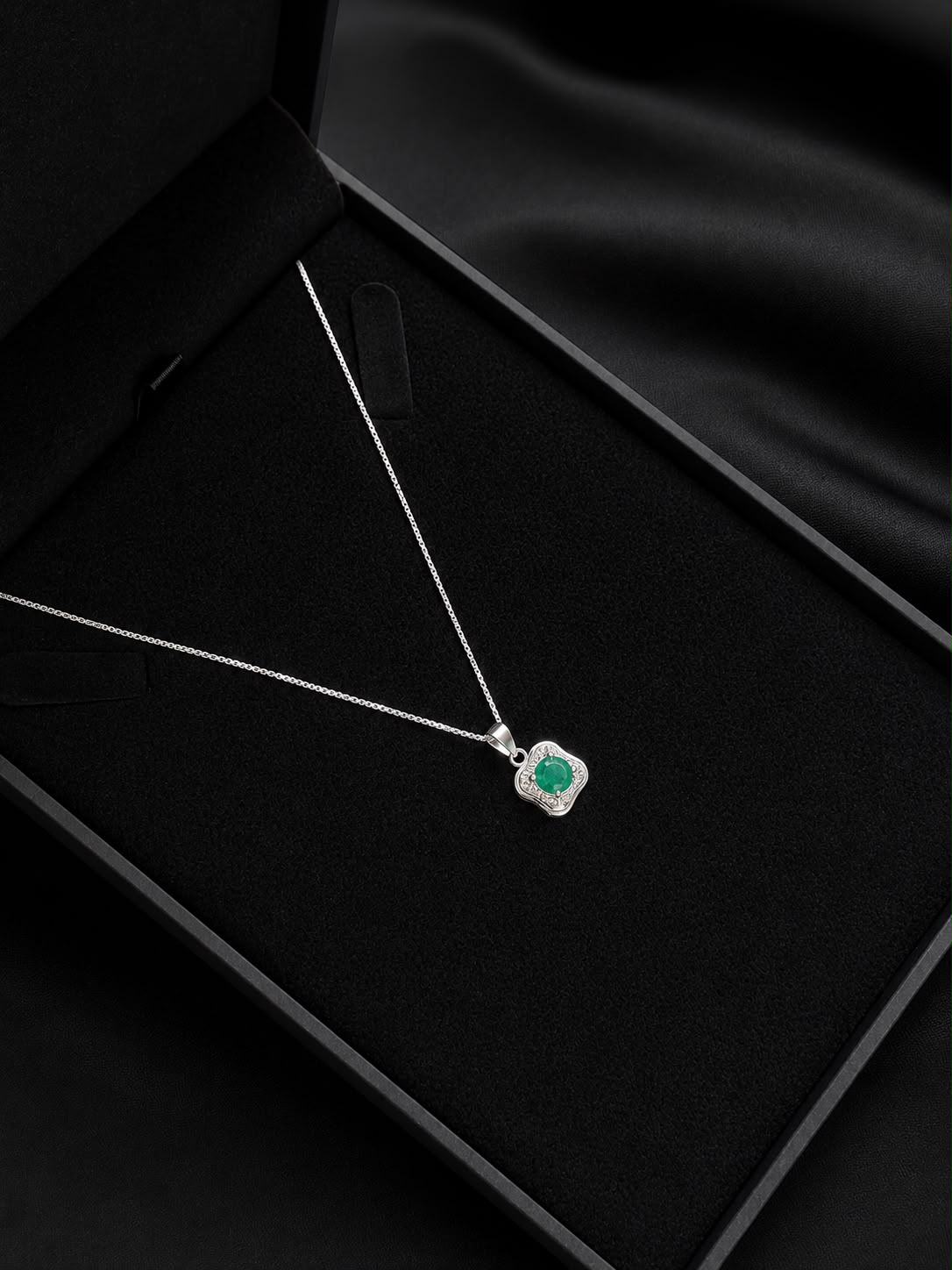 CADENA CUSPIDE ESMERALDA 2.26gr / 40cm / PLATA (Joya)