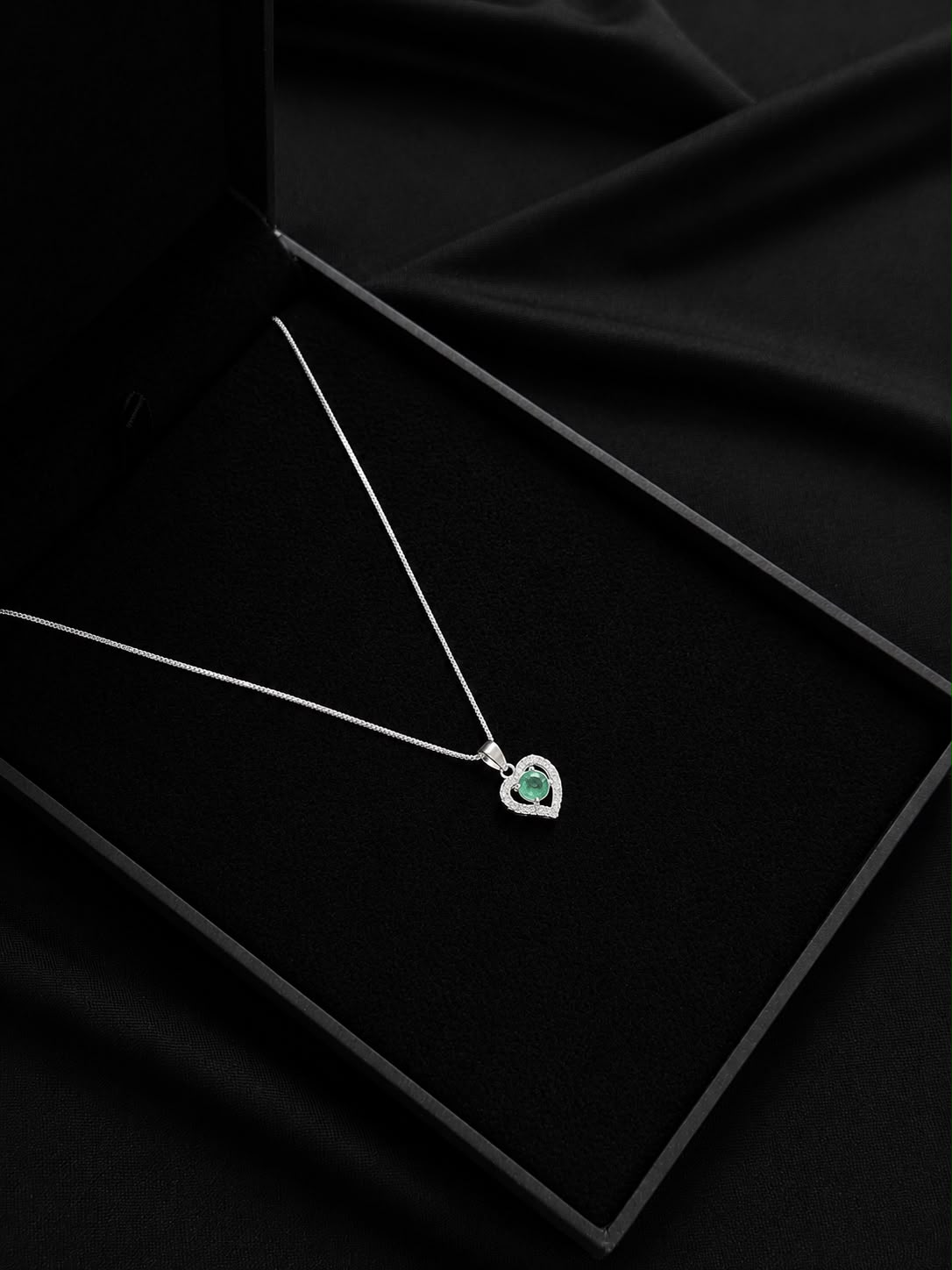 CADENA ADORA ESMERALDA 2.17gr / 40cm / PLATA (Joya)