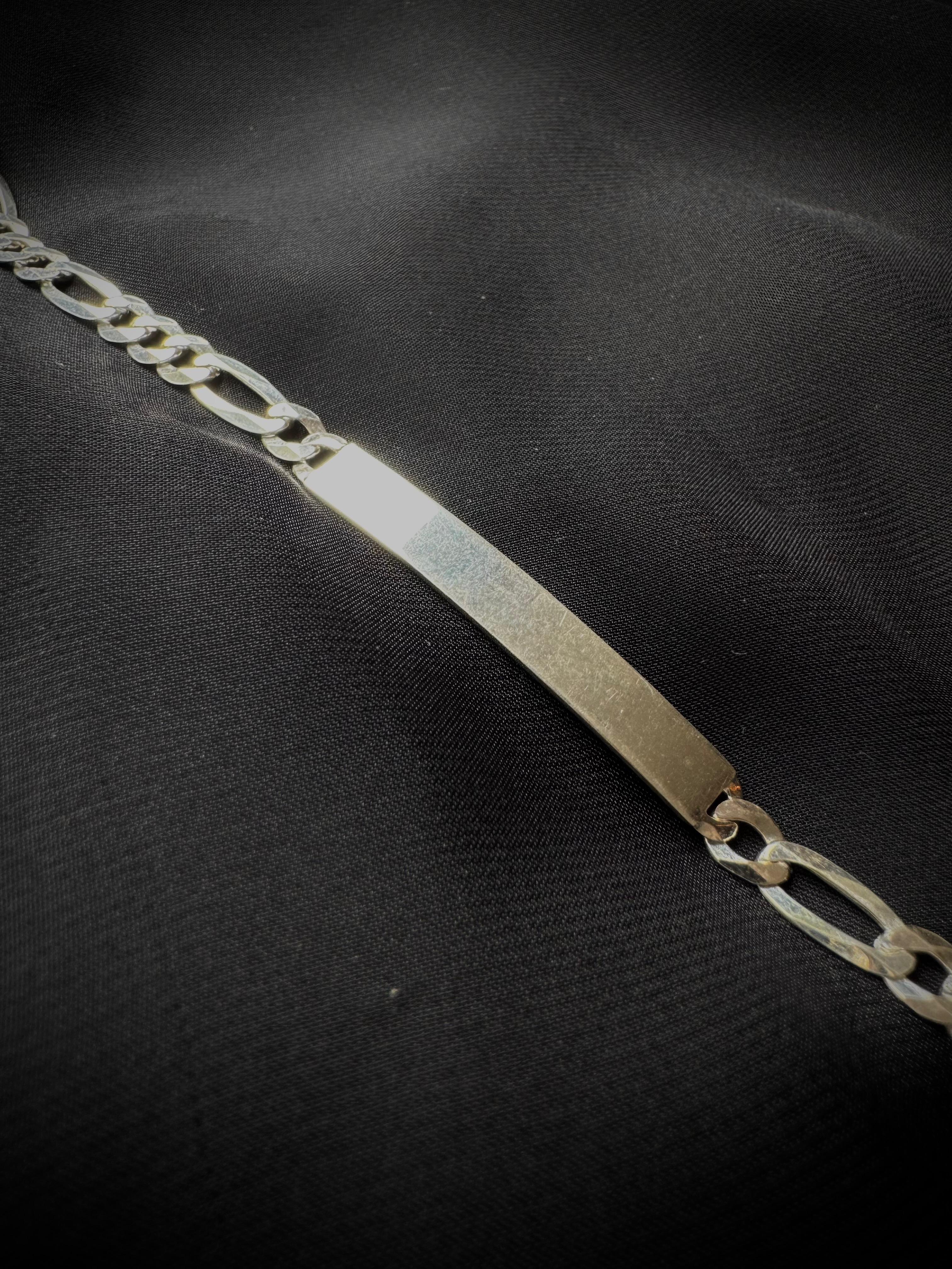 ESCLAVA FÍGARO 19CM