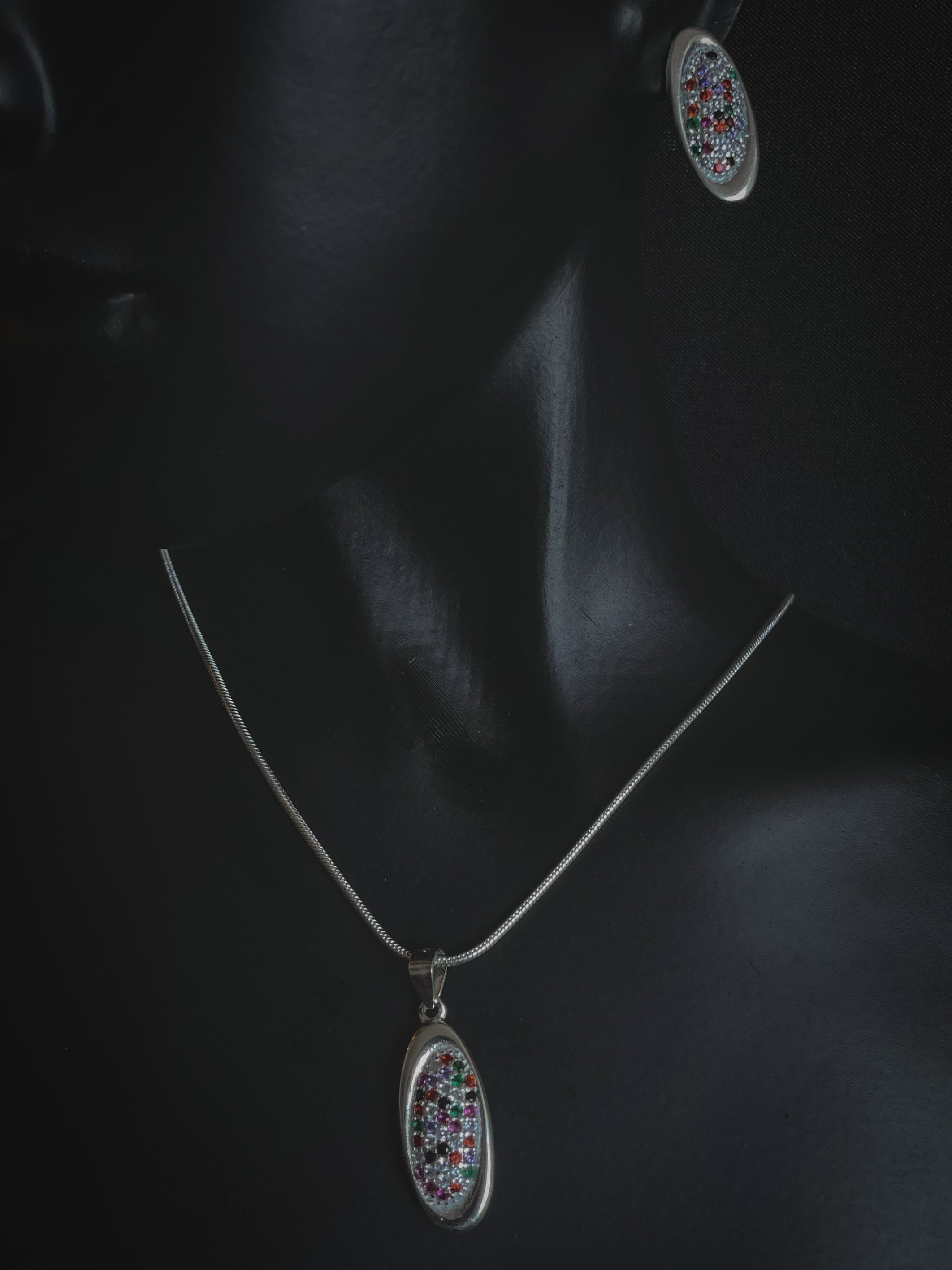 ARETES MULTICOLOR